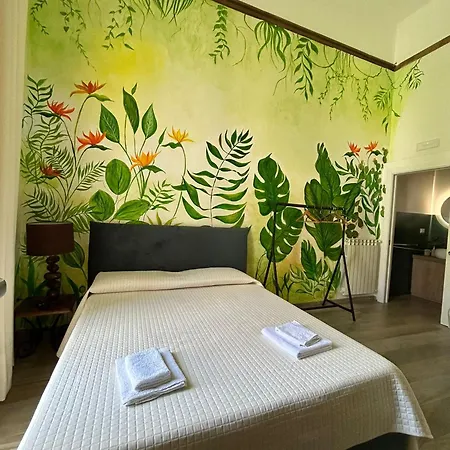 Apartment Jungle *